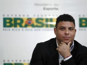 البرازيلي رونالدو سيعود للملاعب ولكن؟!