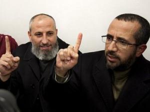 أبو عرفة وطوطح 