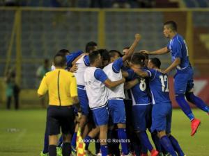 أضرب اللاعبون فاختار المدرّب تشكيلة جديدة