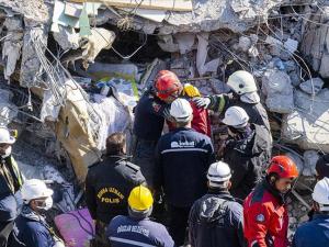 بعد 278 ساعة من الزلزال.. إنقاذ شخص في هطاي التركية
