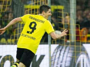 دورتموند يفوز على شتوتجارت 