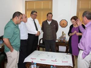 الصندوق العربي الكويتي يتبنى أقساط طلبة جامعة القدس في الدراسات الثنائية