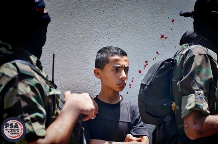  الطعام كان يطبخ في أفران كبيرة مدعومة بأعمدة حديدية كالذي يظهر في الصورة.